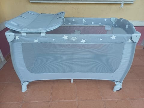 Corral 4 en 1 Americano marca Hauck
