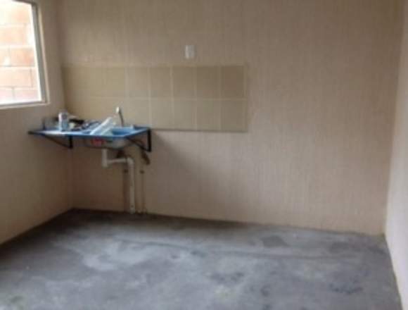 ACOLMAN SE VENDE CASA