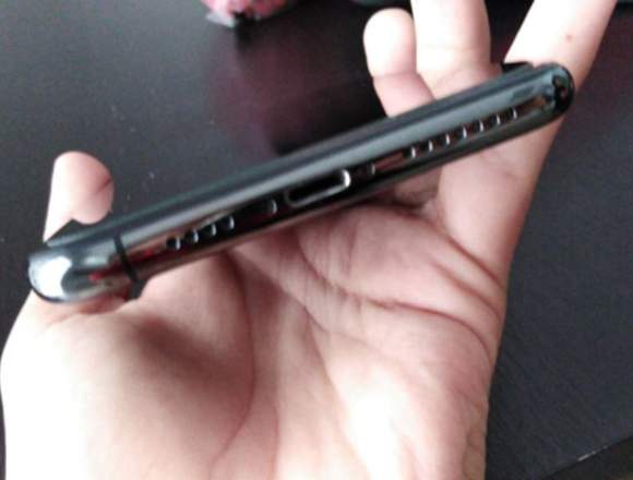 Iphone XS MAX - 64 GB - Black en Guayaquil (Cantón)