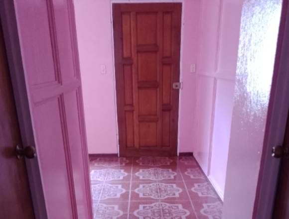 Se alquila casa en San Sebastián