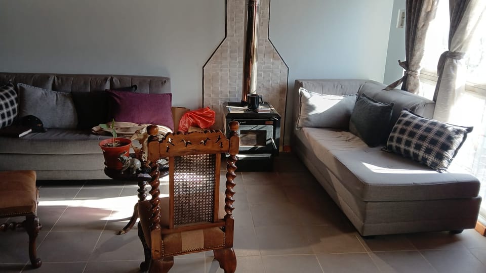 SAN FELIPE VENDO CASA 3D 2B EST.$ 85 MILL. O $ 430 MIL MENSUALES en San Felipe (Comuna)