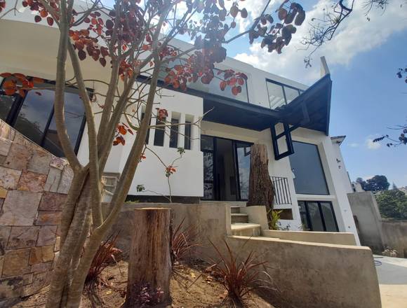 Preciosa casa en residencial Las Cumbres z. 16 en Ciudad de Guatemala (Municipio)