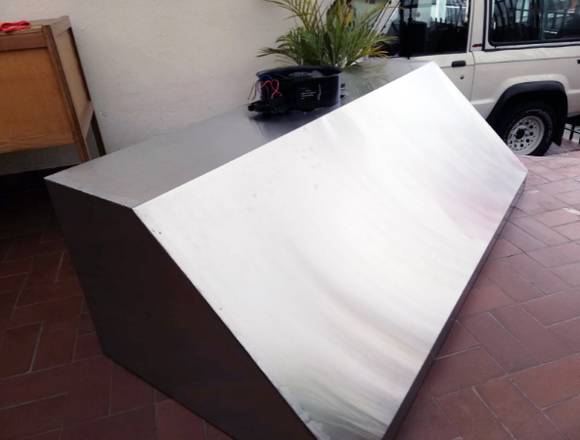 CAMPANA EXTRACTORA DE RESTAURANTE CON MOTOR