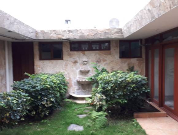 ALQUILER CASA AMPLIA PARA OFICINAS O NEGOCIO en San Salvador (Municipio)