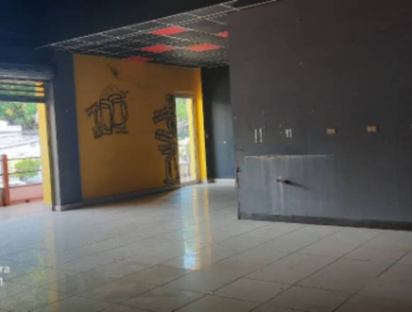ALQUILER DE LOCAL EN PLAZA COMERCIAL ESCALON en San Salvador (Municipio)