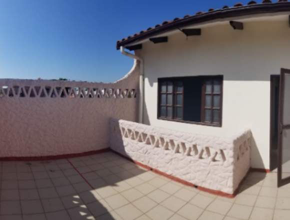 casa con 4 ambientes y 4 baños