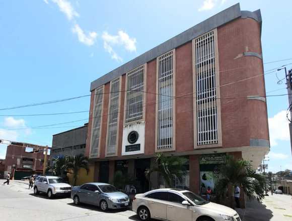 LOCAL u OFICINA COMERCIAL CC BAHÍA IMPERIAL. L55 en Valencia (Municipio)