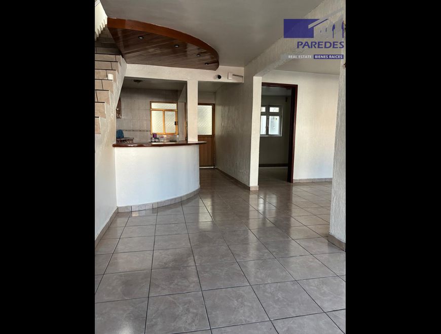 C127 Casa Venta con 2 dptos vasco de quiro Morelia