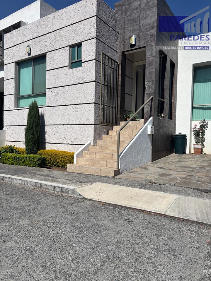 C130 Casa en venta una planta 4 recamaras Fracc. Punta Alba Morelia