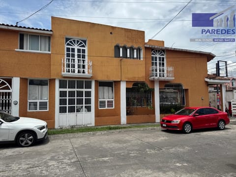 C108 Casa en Venta cerca de LaHuerta con 2 locales en Morelia (Municipio)