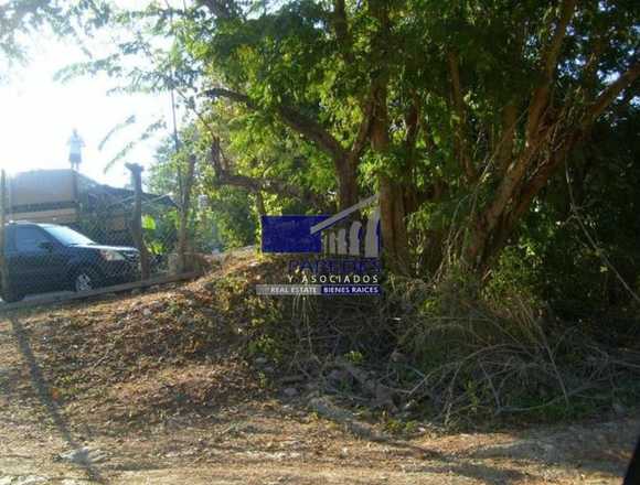 Ixtapa La Ropa Terreno Venta a 100m de Playa T523
