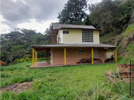 CASA FINCA EN VENTA EN LA VIA NOCAIMA CUNDINAMARCA