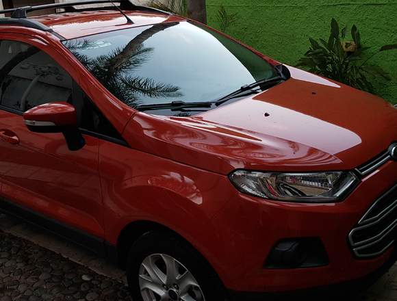 Ecosport 2017 Naranja Metalico casi Nueva en Estación Central (Comuna)