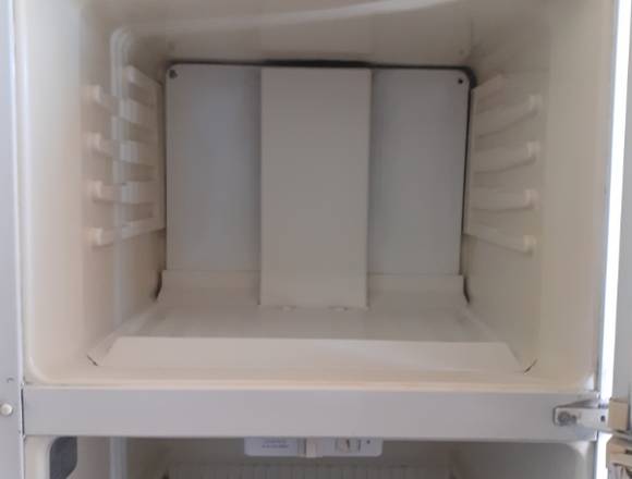 SE VENDE BONITA REFRIGERADORA MABE en Ciudad de Guatemala (Municipio)