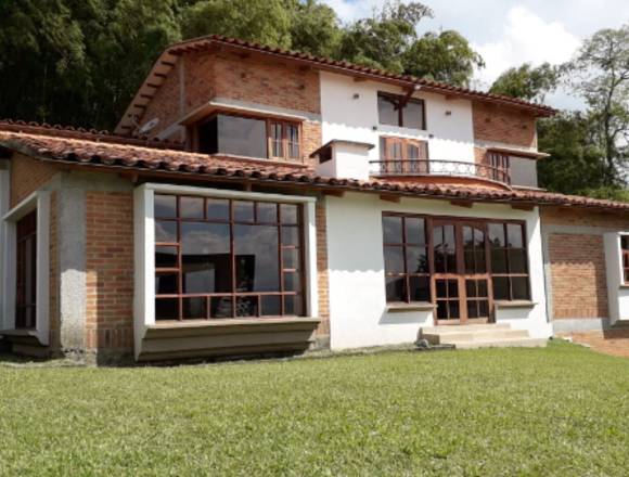 HERMOSA CASA CAMPESTRE TURISTICA EN VENTA en Pereira (Municipio)