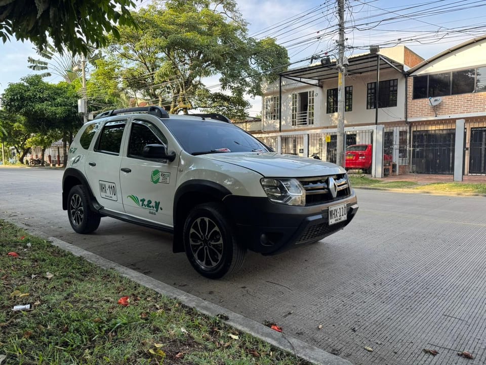 Se requiere conductor licencia C1 para línea de servicio especial en Santiago de Cali (Municipio)
