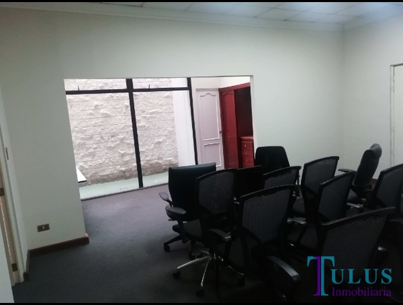 Oficina en renta en zona 10 en Ciudad de Guatemala (Municipio)