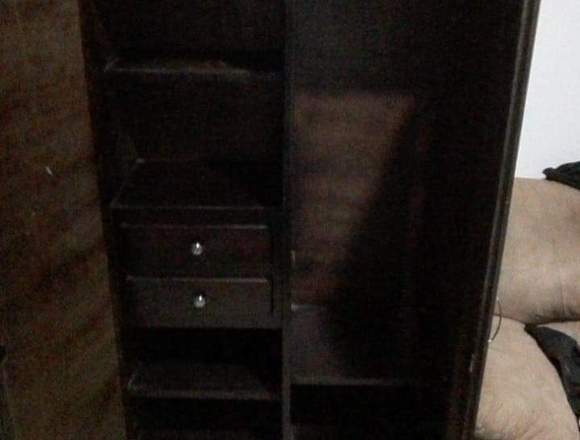 EN VENTA CLOSET ESTADO 10/10 en Campo de la Cruz (Municipio)