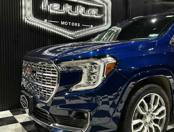 GMC TERRAIN DENALI AZUL 2023 en Monterrey (Municipio)