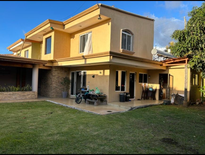 VENTA de casa en San Francisco Heredia//25-168 en Heredia (Cantón)