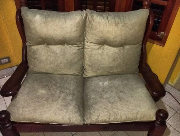 SILLON DE ALGARROBO DE 2 CUERPOS en Lanús (Localidad)