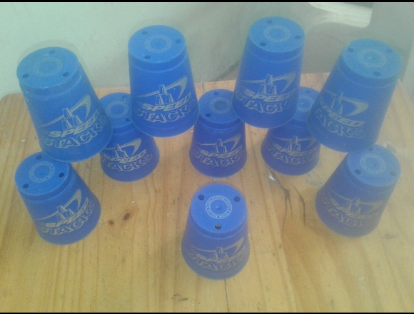 Juego Speed Stacks - muy entretenido-excelente en Valentín Alsina (Localidad)