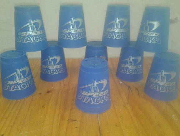 Juego Speed Stacks - muy entretenido-excelente en Valentín Alsina (Localidad)