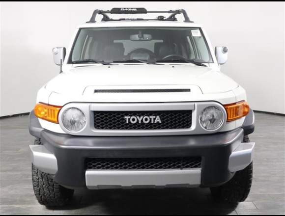 TOYOTA FJ CRUISER 2012