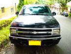 Camioneta Blazer Negra en Medellín (Municipio)