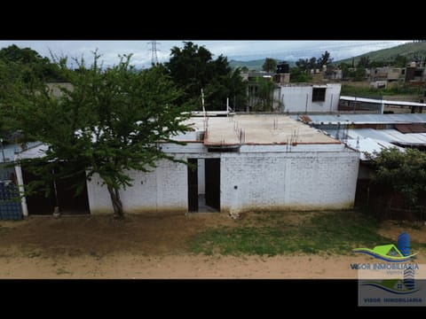 CASA EN VENTA EN COL. ODISEA, SANTA MARÍA ATZOMPA