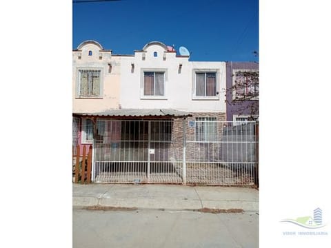 CASA EN VENTA EN RESIDENCIAL SANTA MARÍA ATZOMPA