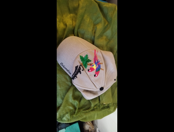 HERMOSA GORRA COLOMBIANA en Marbella (Municipio)