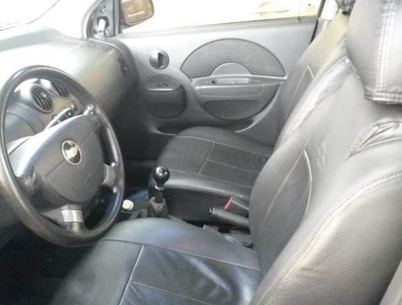 SE VENDE AVEO CUATRO PUERTAS SINCRONICO en Sucre (Municipio)