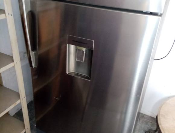 Venta de Refrigeradora Samsung, Modelo RT53K6541SL