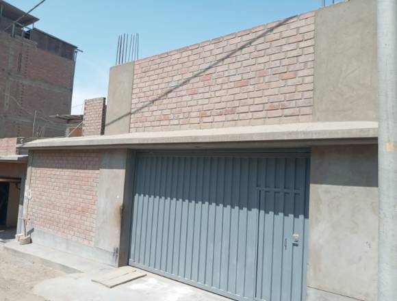 CASA DE DOS PISOS EN VENTA