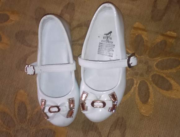 Zapatos de niña para fiestas