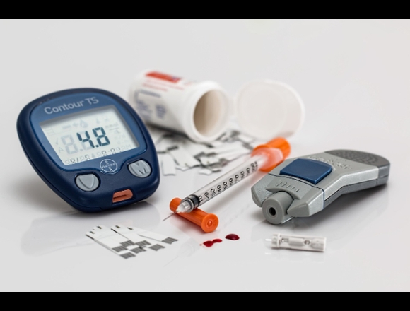 CONSULTA MÉDICA Y NUTRICIONAL