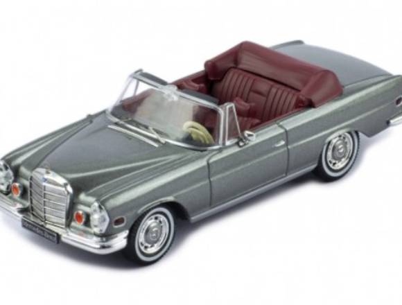 MERCEDES 280 SE HOCHKÜHLER 1969 (W111)