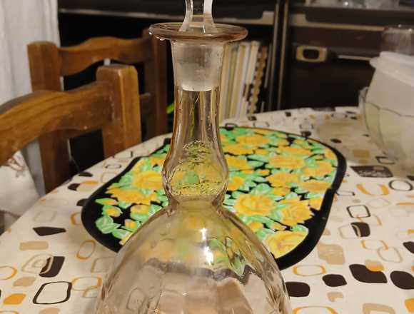 Juego de Copas y jarrón de cristal antiguo