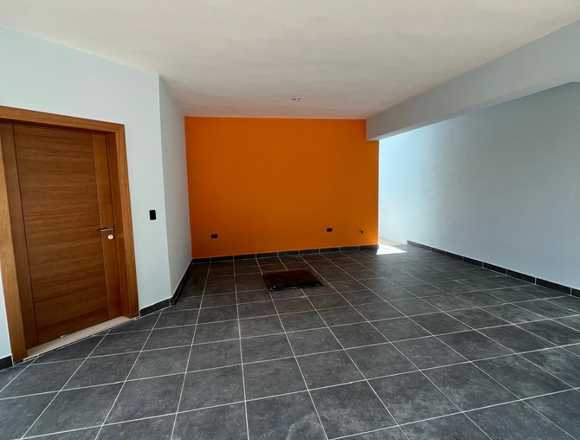 Vendo casa de dos niveles en Santo Domingo Oeste (Municipio)