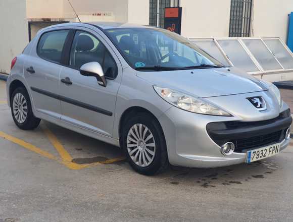 Peugeot 207 pegatina medioambiental C en Alborache (Municipio)