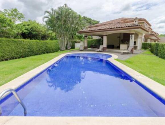 Condominio#37 Santa Ana en Santa Ana (Cantón)