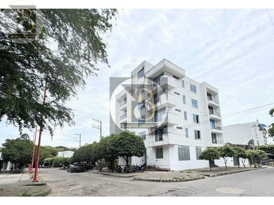 SE ARRIENDA APARTAMENTO AMOBLADO - EDIFICIO BALCONES DE MONTEARROYO