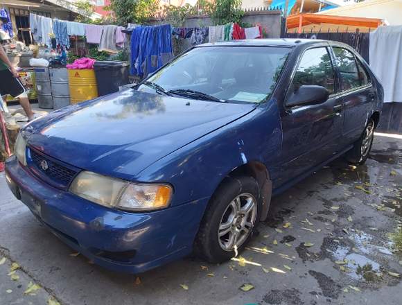 se vende Nissan sentra ll en Santiago (Comuna)