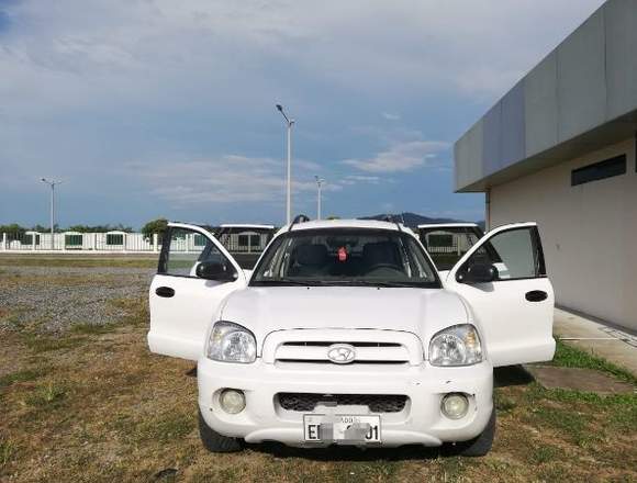 Hyundai Santa Fe; Blanco de Oportunidad en Esmeraldas (Cantón)
