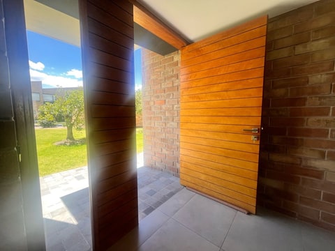 Cumbayá, Casa en Renta, 200m2, 3 dormitorios. en Quito (Cantón)