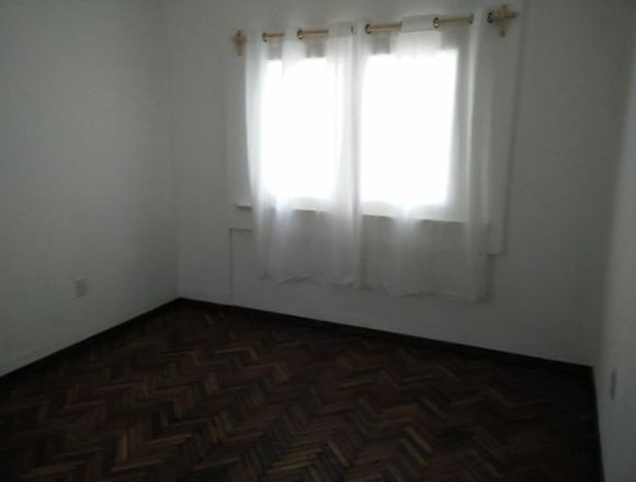 Apartamento acogedor totalmente renovado .V. Dueño en Montevideo (Localidad)