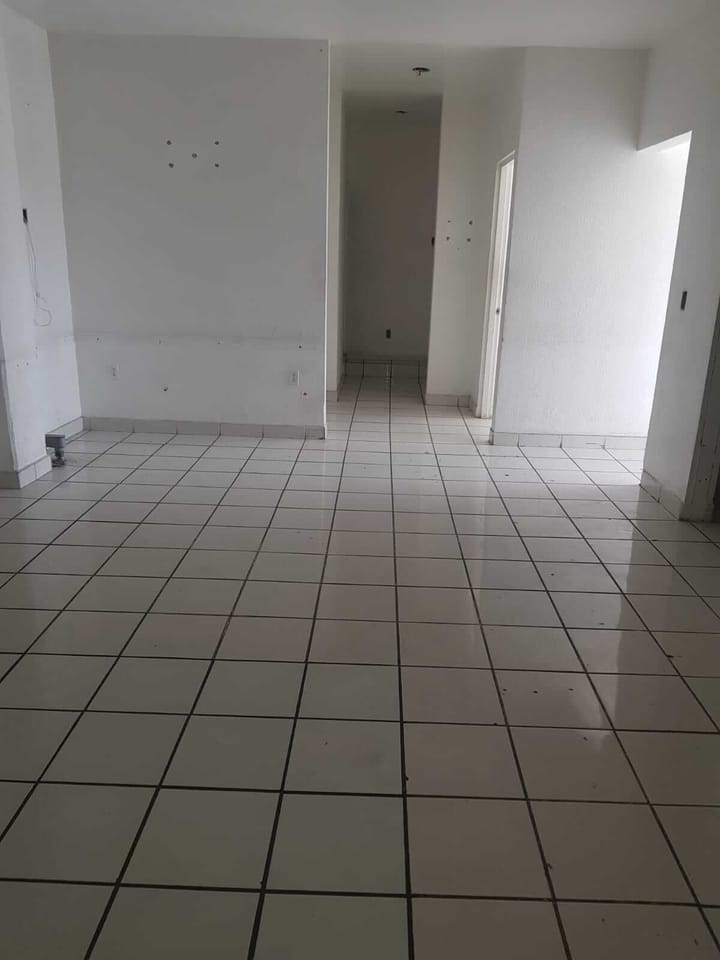 LOCAL 2 RENTA PLAZA ERMITA