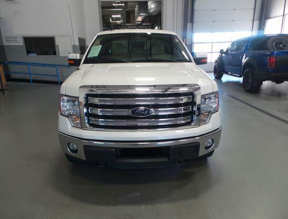 FORD LOBO CABINA DOBLE 2013 en Mexicali (Municipio)