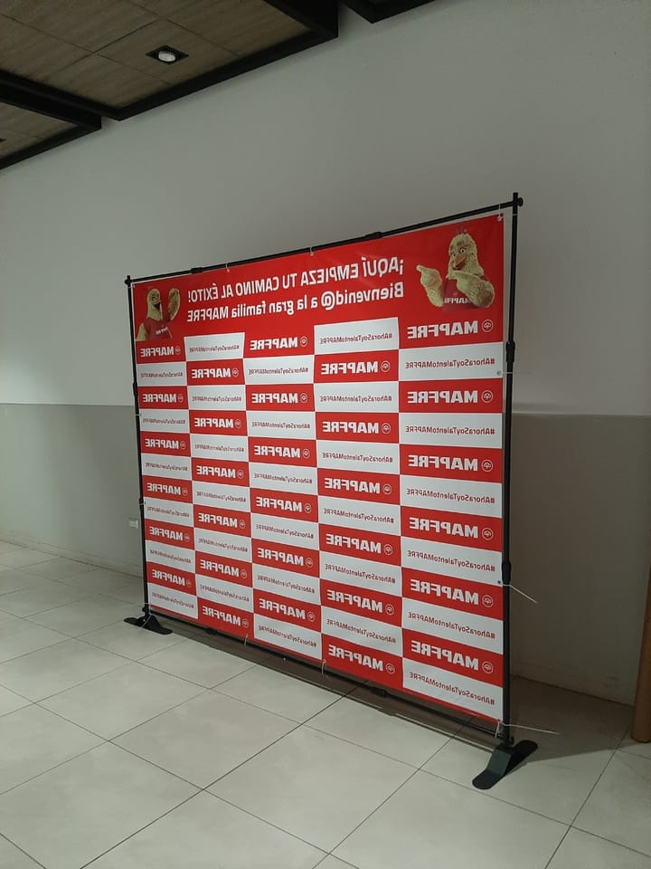 Estructura de exhibición ajustable para eventos en Lima (Lima 1) (Distrito)